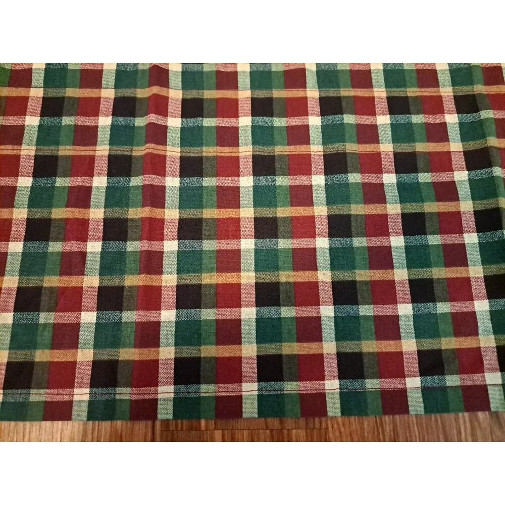 NWOT Plaid Curtain Valance Green Red Louis Hornick Farmhouse Country 58x15